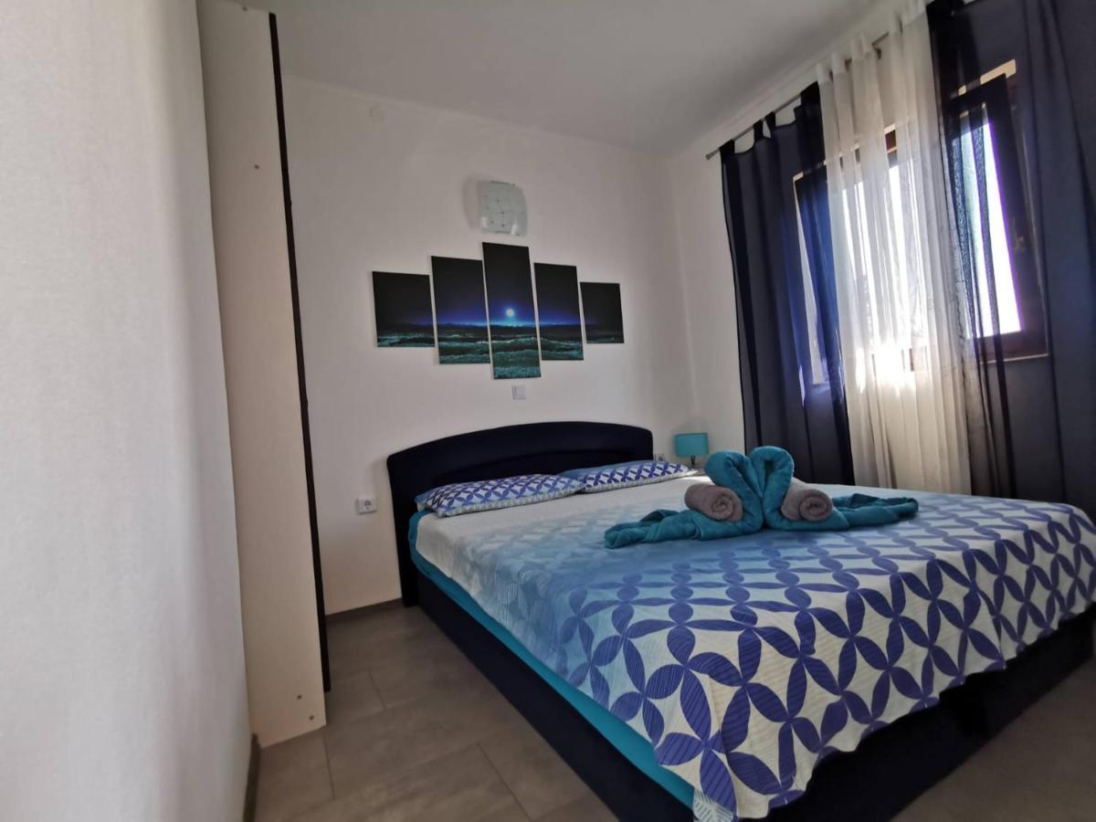 Apartmani Tajana Sukošan Exterior foto
