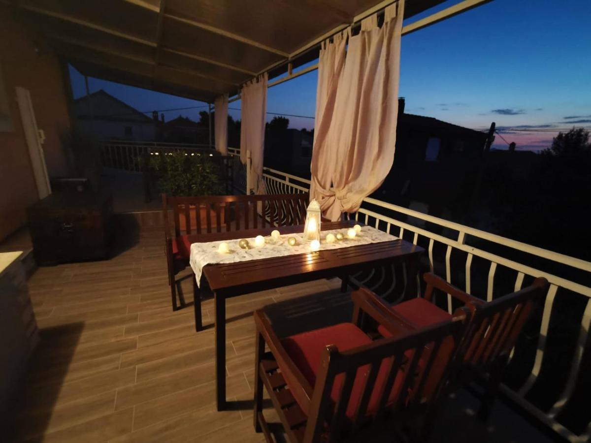 Apartmani Tajana Sukošan Exterior foto