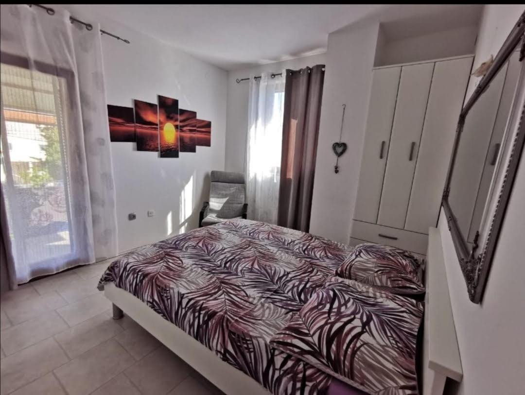 Apartmani Tajana Sukošan Exterior foto
